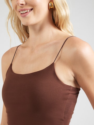 STUDIO SELECT Top 'Lena' in Bruin