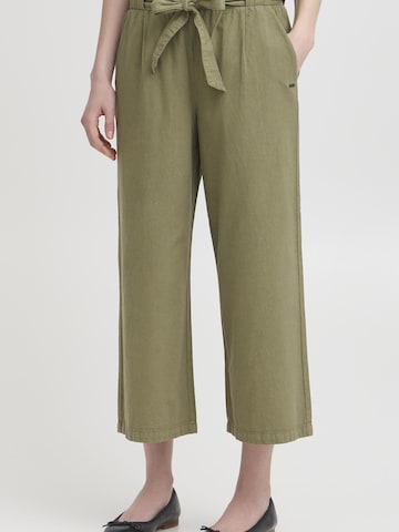 Oxmo Wide leg Trousers in Green: front