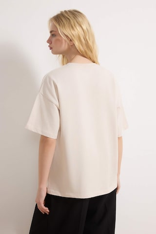Tricou de la Trendyol pe gri