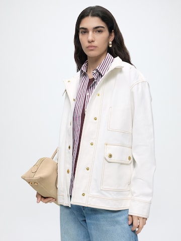 balta Barbour International Demisezoninė striukė 'Kyla'