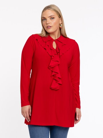 Yoek Tunic in Red: front