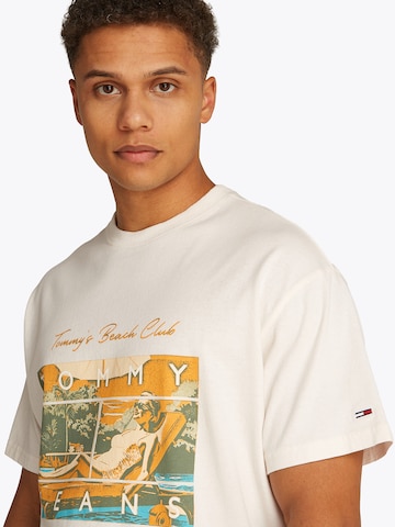 Tricou 'BEACH CLUB' de la Tommy Jeans pe alb