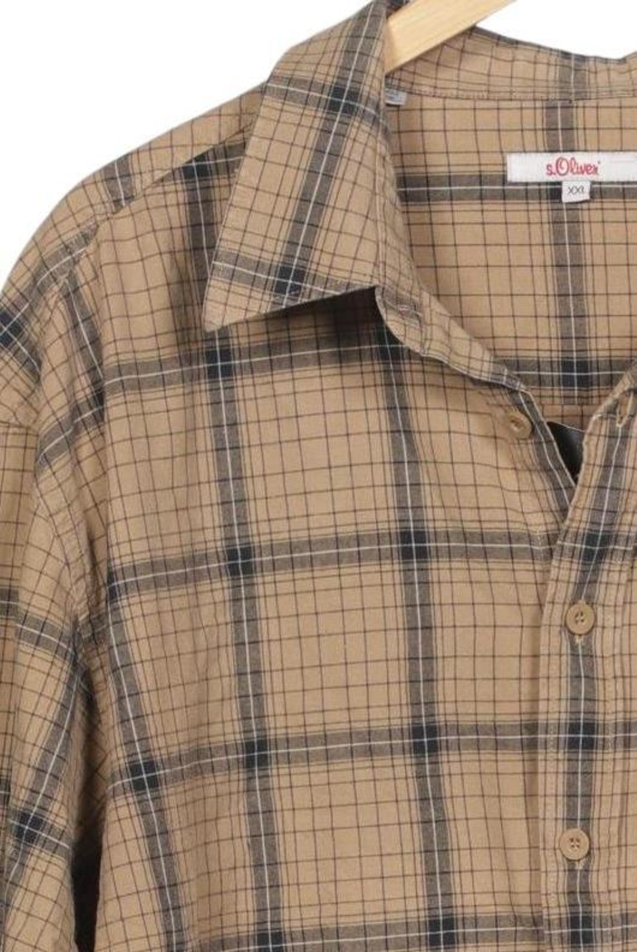 s.Oliver Button Up Shirt in XXL in Beige