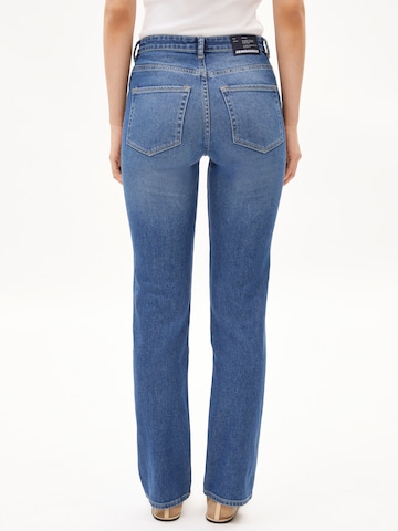 ARMEDANGELS Regularen Kavbojke 'CARENAA' | modra barva