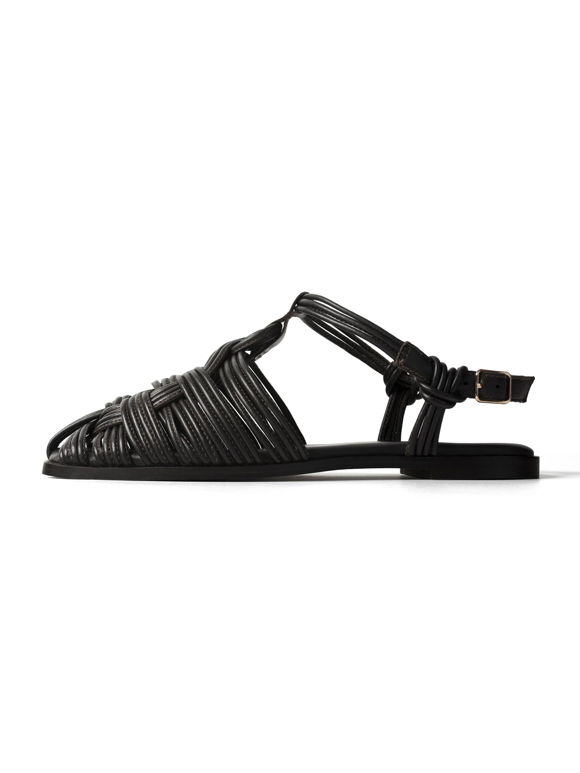 L37 HANDMADE SHOES - Sandálias com tiras 'LOVE LIKE EARLY JUNE' em preto: frente