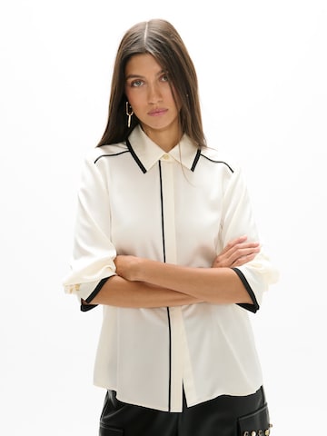 Lola Casademunt Bluse i beige