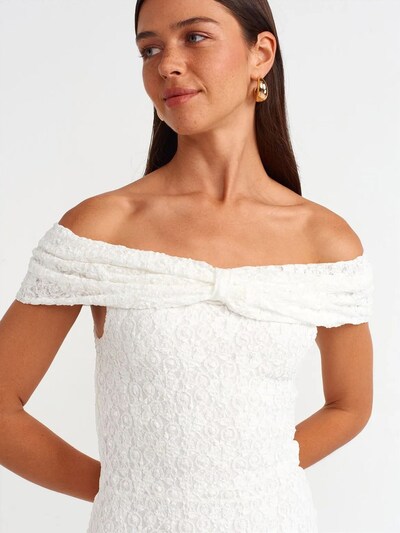 Dilvin Vestido em 40 em branco, Vista do artigo