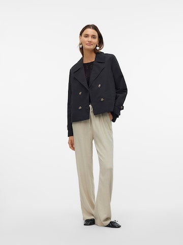 VERO MODA Overgangsfrakke 'VMCHLOEMIA' i sort