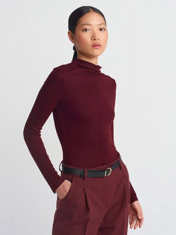 Dilvin Shirt in Red: front