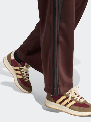Loosefit Pantaloni sportivi 'Stadium' di ADIDAS SPORTSWEAR in marrone
