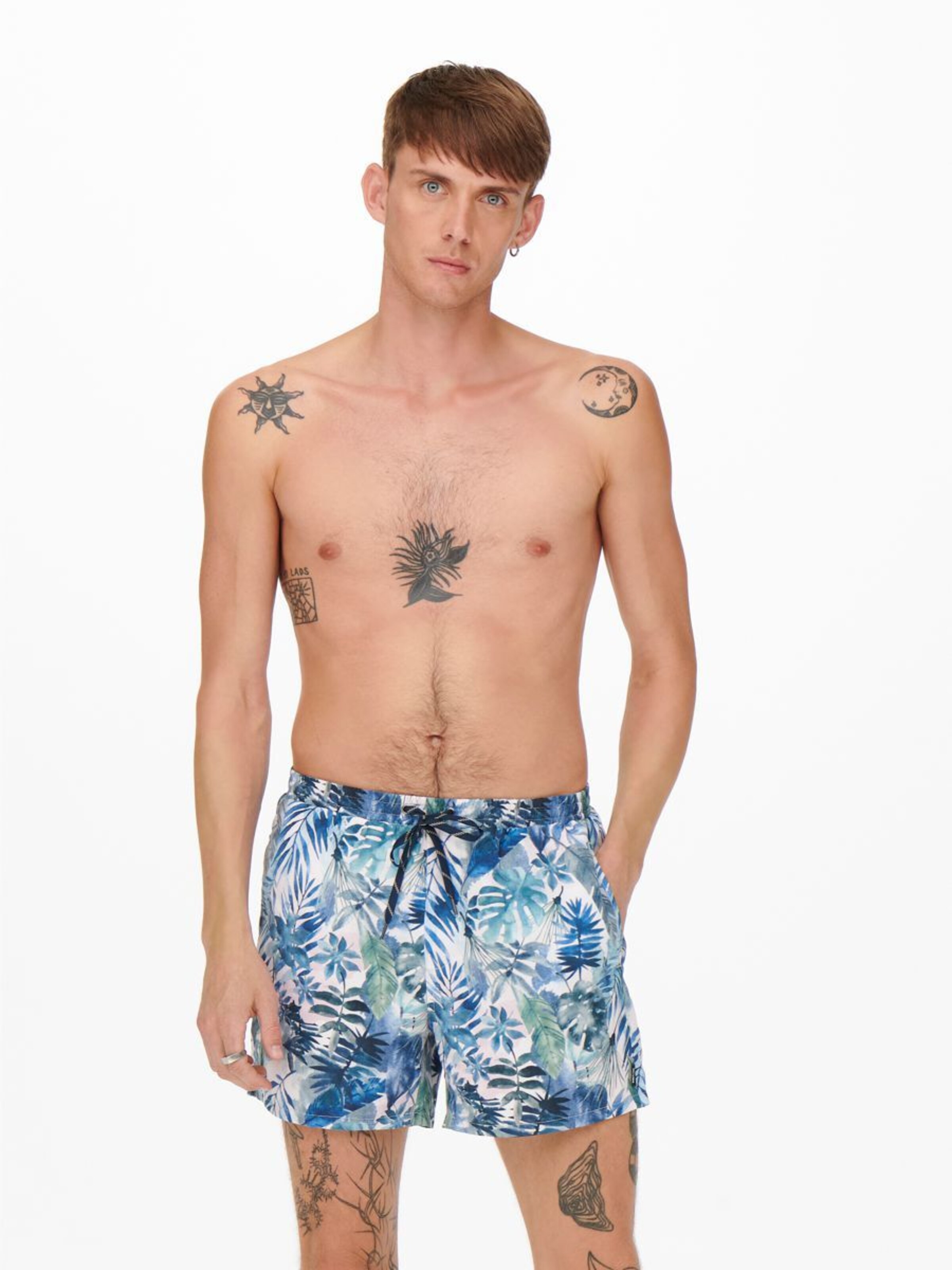 Männer Bademode Only & Sons Badeshorts in Weiß - RO23261