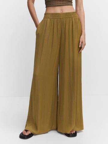 MANGO Wide Leg Housut 'Moon' värissä keltainen