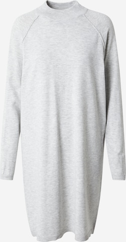 Rochie tricotat de la JDY pe gri: față