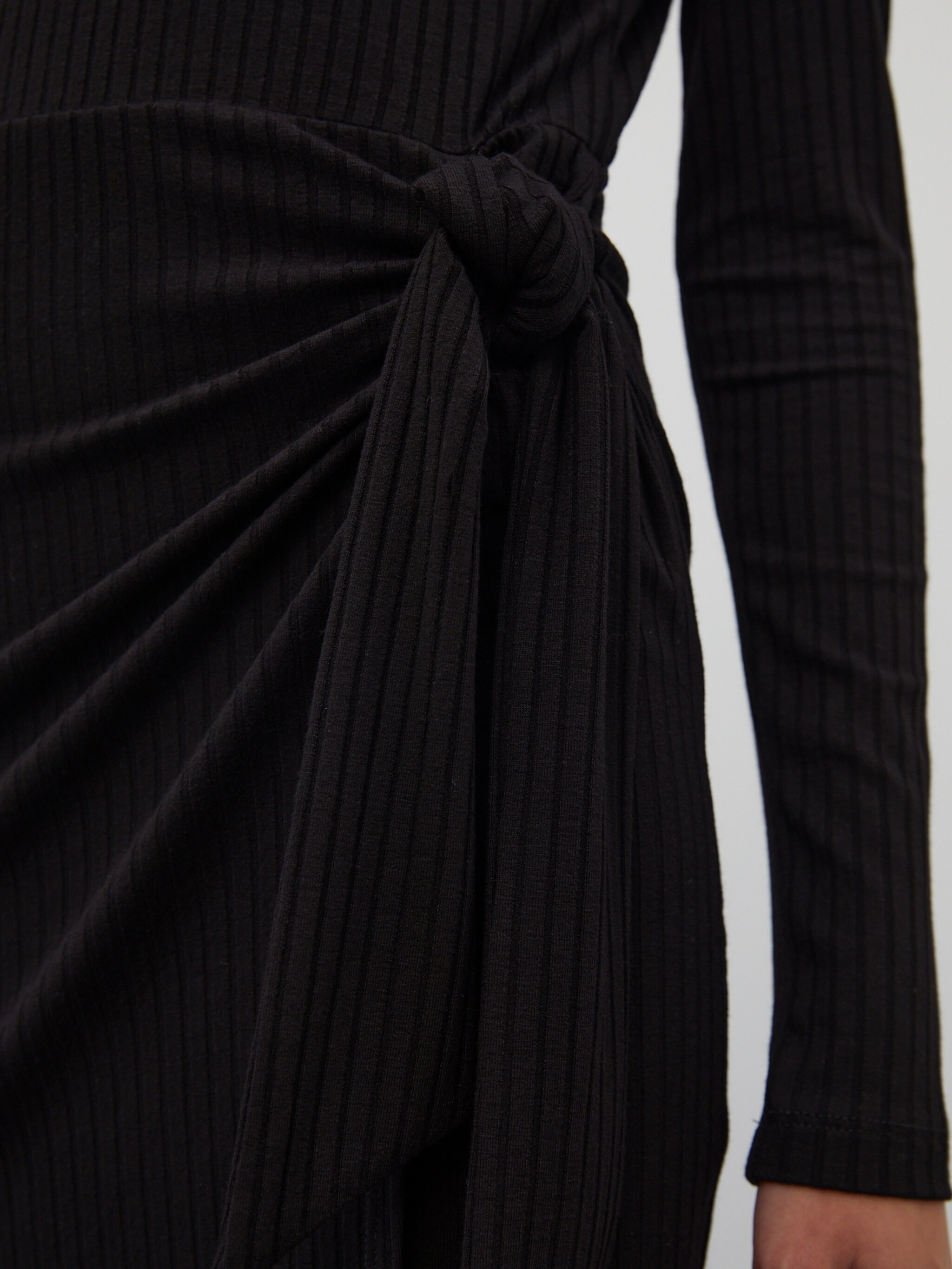 EDITED Produits Robe 'Karlotta' noir