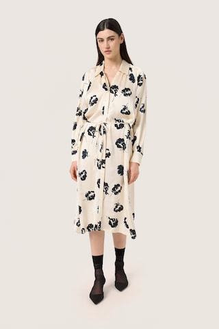 SOAKED IN LUXURY - Vestidos camiseiros 'Erwina' em bege: frente