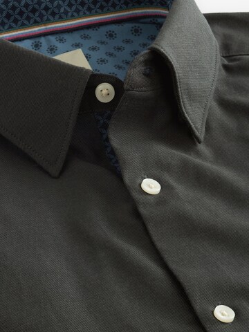 Coupe slim Chemise Next en gris