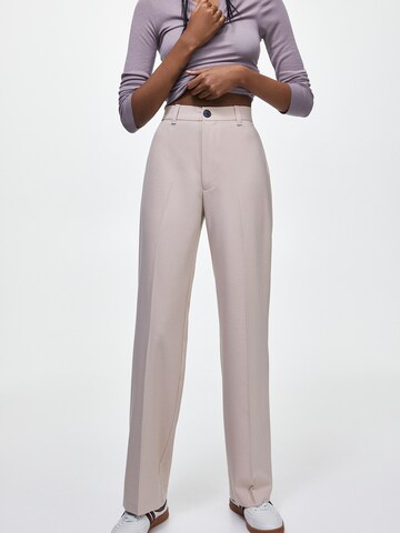 Wide leg Pantaloni con piega frontale di Pull&Bear in rosa: frontale