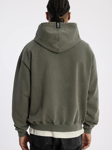 YSPT Studio Sweatshirt 'WILDWOOD' in Green