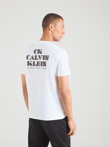 Calvin Klein Jeans Тениска в бяло: отпред