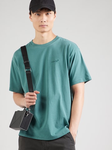 LEVI'S ® T-Shirt 'RED TAB' in Grün: Vorderseite