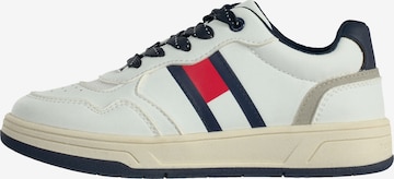 balta TOMMY HILFIGER Sportbačiai 'HAMPTON': priekis