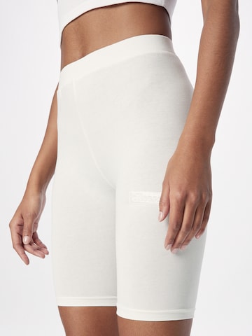 ELLESSE Skinny Shorts 'Sogan' in Weiß