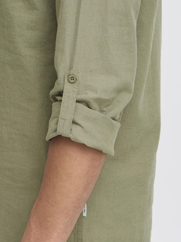 INDICODE JEANS - Ajuste confortable Camisa 'Monko' en verde