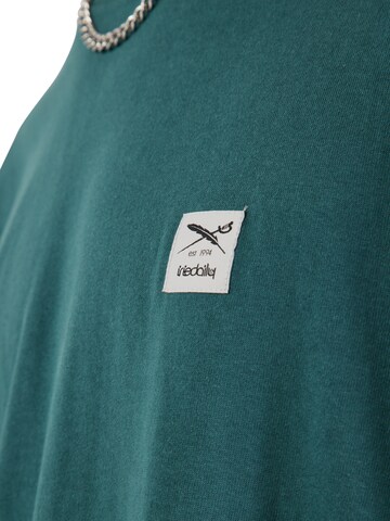 Maglietta 'Heavy Flag' di Iriedaily in verde