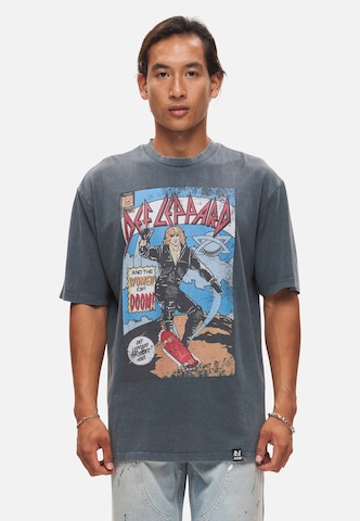 Recovered T-Shirt 'Def Leppard Women Of Doom' in Schwarz: Vorderseite