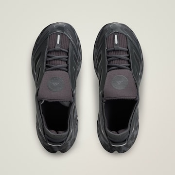 ADIDAS BY STELLA MCCARTNEY Běžecká obuv 'Adistar' – černá