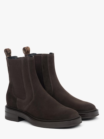 Estro Chelsea boots '09-3557' in Bruin