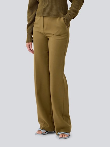 modström Wide leg Pleated Pants ' Gale ' in Green: front