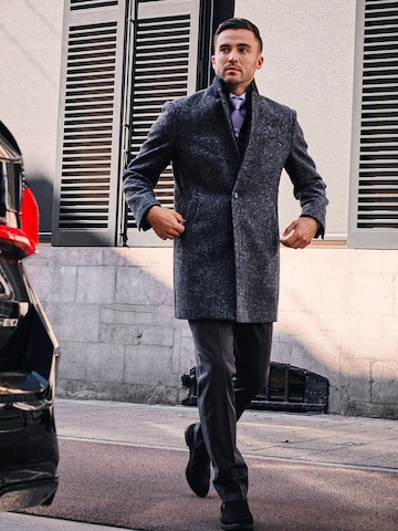 Suitable Winter Coat in Blue