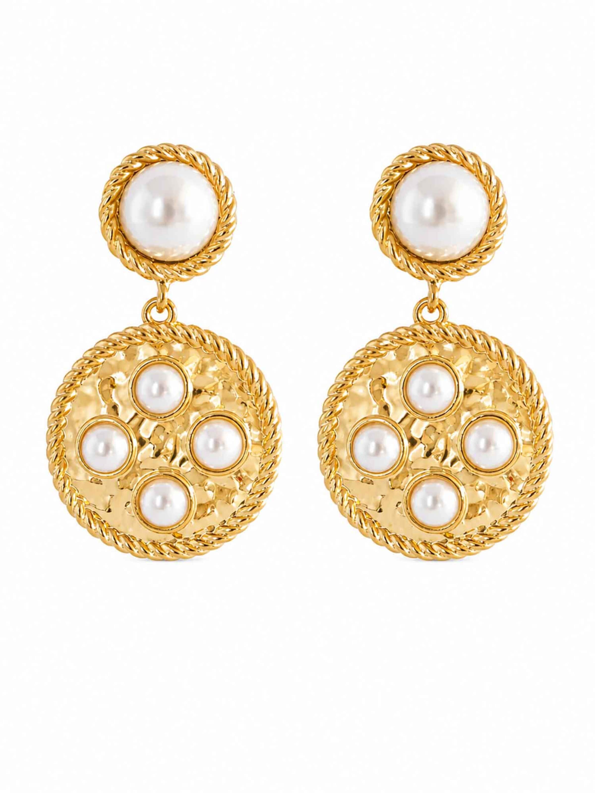 Boucles d'oreilles 'Long Vintage Round Spiral Pearl Gold Earrings' RteRme en or : devant