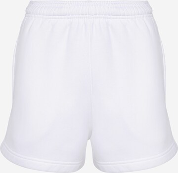 UNFOLLOWED x ABOUT YOU regular Παντελόνι 'OG' σε λευκό: μπροστά