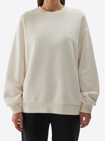 4F Athletic Sweatshirt in White