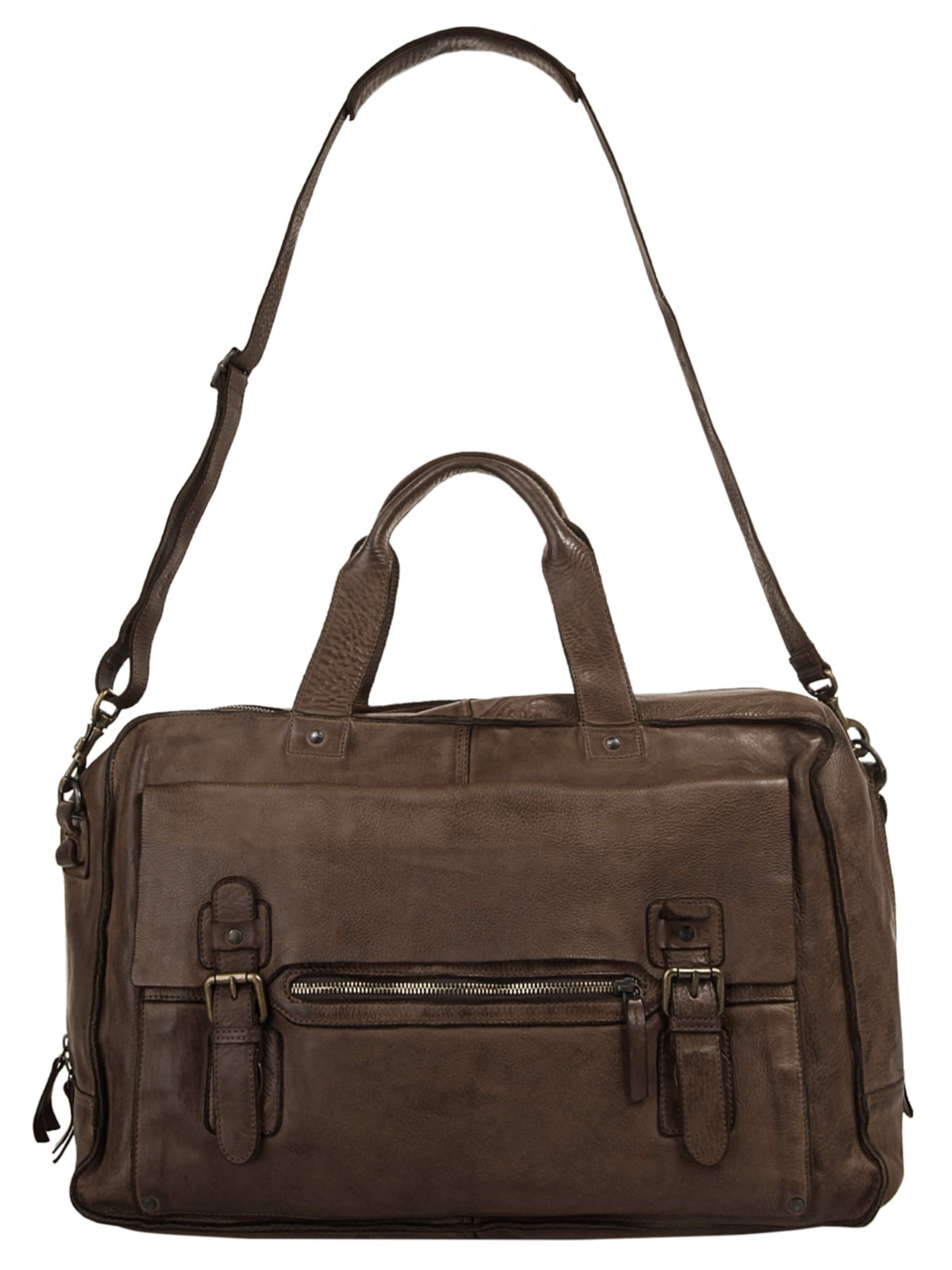 Harold's Travel Bag in Brown