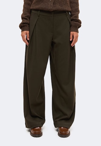 Barrel Pantaloni cutați 'Chica Henrika' de la MSCH COPENHAGEN pe verde: față