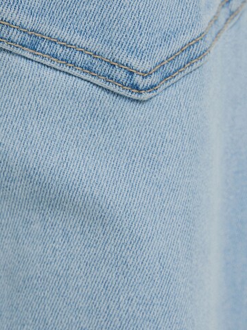 Bershka Regular Jeans in Blauw