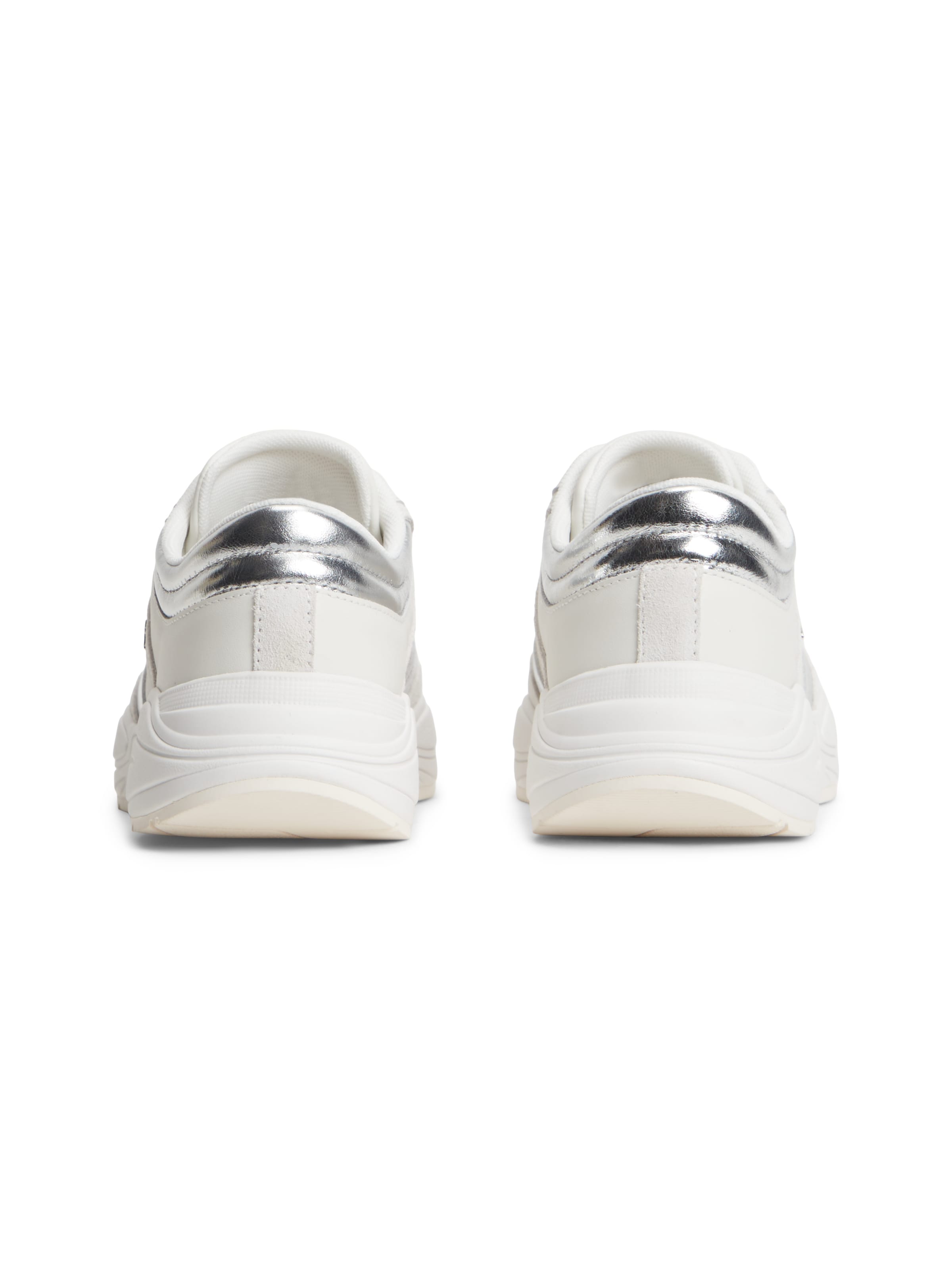 TOMMY HILFIGER Sneaker in Weiß