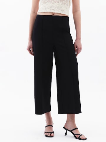 Loosefit Pantalon à plis OXXO en noir : devant