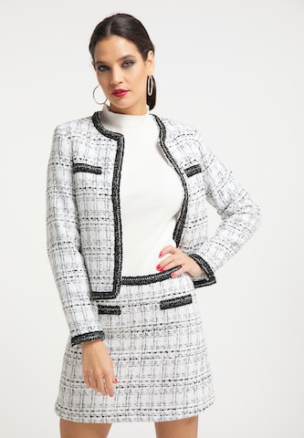 faina Between-Season Jacket in White: front