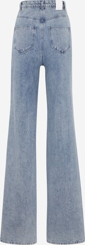 Pieces Tall Flared Jeans 'ELLI' in Blauw