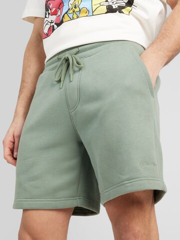 regular Pantaloni di HOLLISTER in verde