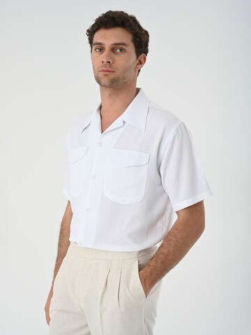 Regular fit Camicia di Antioch in bianco