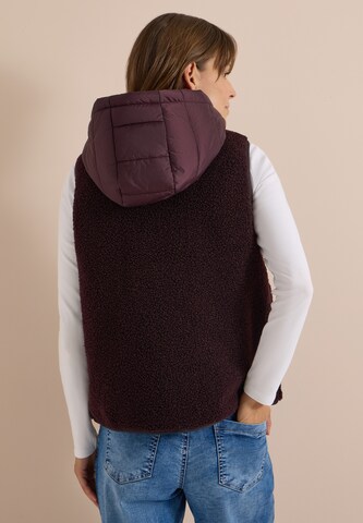 CECIL Vest in Red