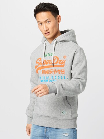 Sweat-shirt Superdry en gris : devant