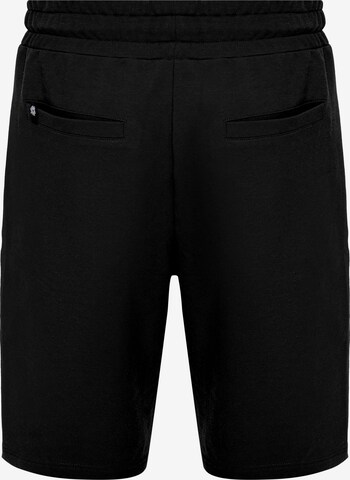 CIPO & BAXX Regular Pants in Black