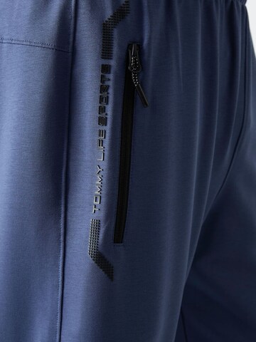Tommy Life Regular Pants in Blue