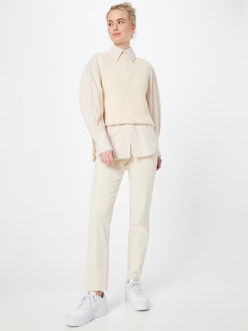 regular Jeans 'Luna' di PIECES in bianco